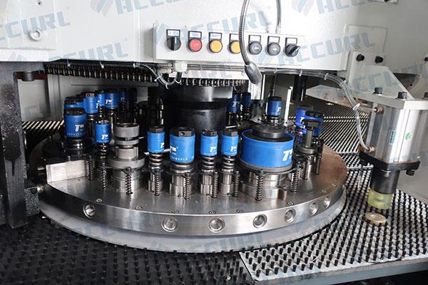 32 Estações, 2 índices automático para prensa CNC da Accurl