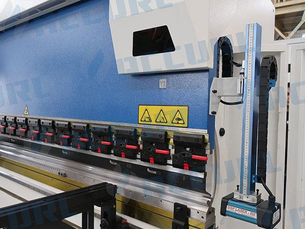  Tecnologia Lazer safe DSP para prensa de chapa CNC da Accurl 